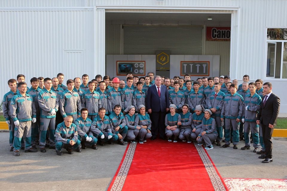 塔吉克斯坦总统合照2.jpg